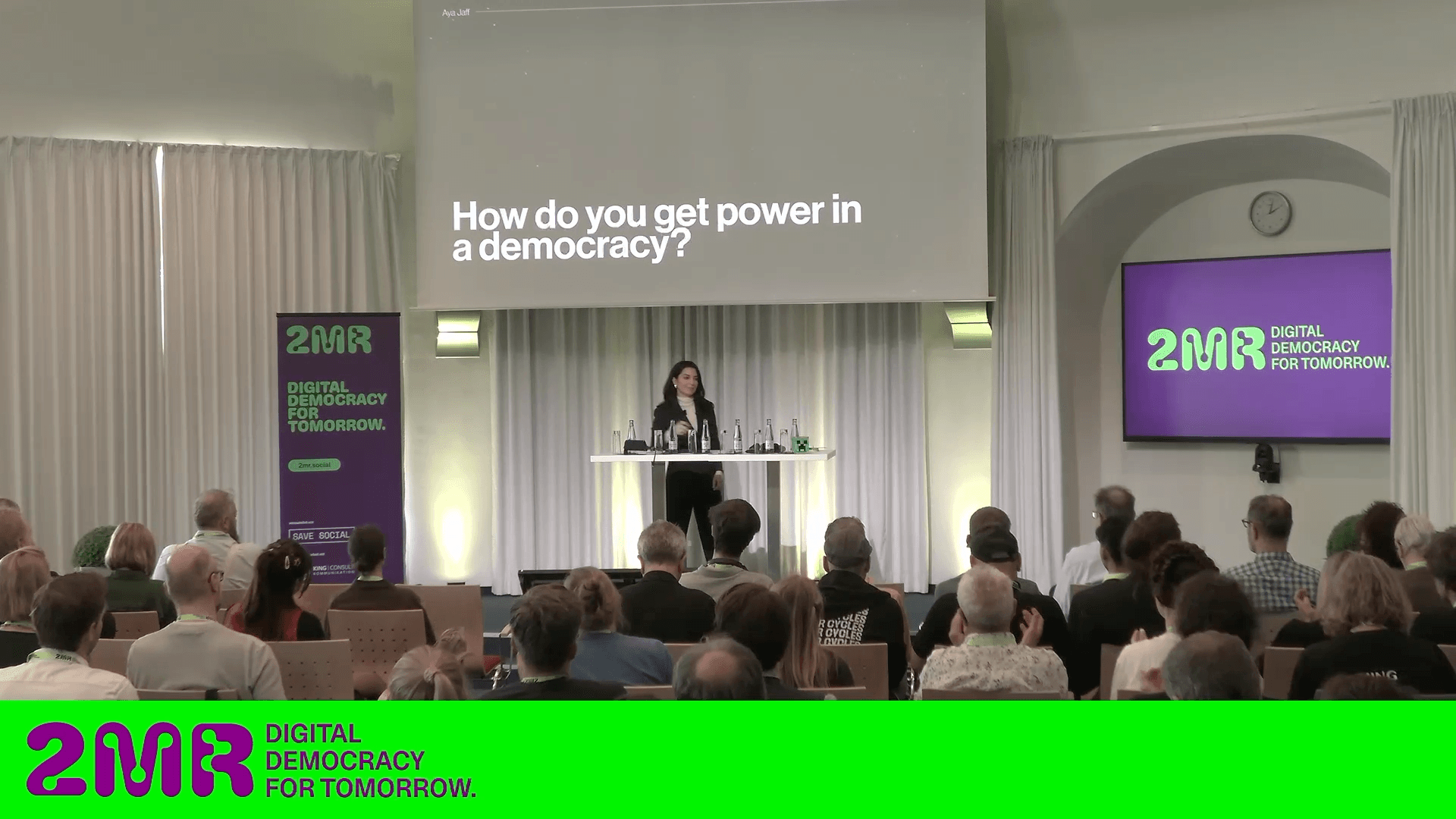 Aya Jaff: Reclaim the internet for democracies. How Tech Cooperatives can help
